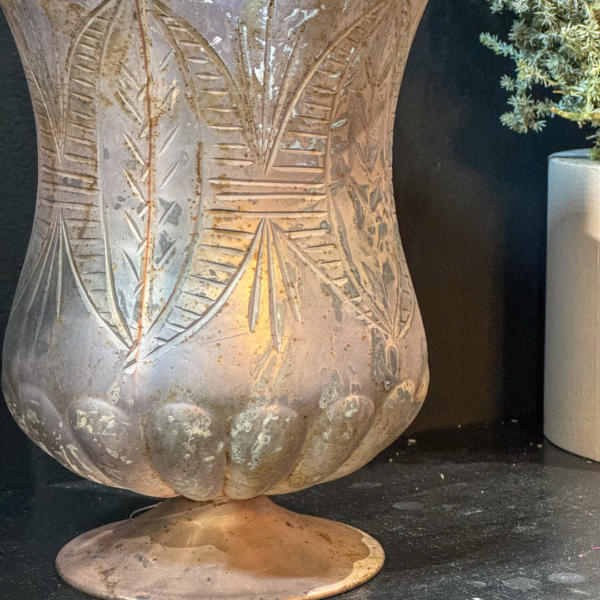 Vintage Wild Style Glass Vase - Image 3