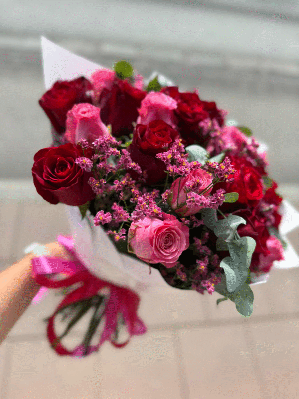 "Summer Love" Bouquet - Winter Edition - Image 5
