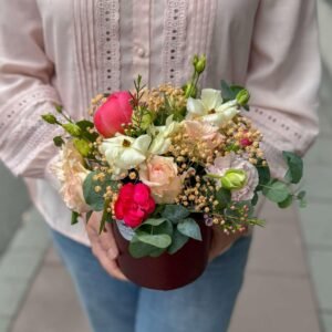 "Summer Embrace" Flower Box