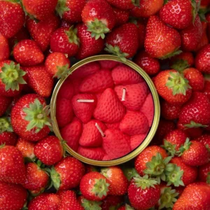 Ripe Strawberries Candle